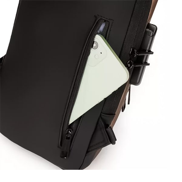 ⁦Portable Waterproof USB Bag شنطة ظهر كروس بودي  مضادة للماء⁩ - الصورة ⁦6⁩