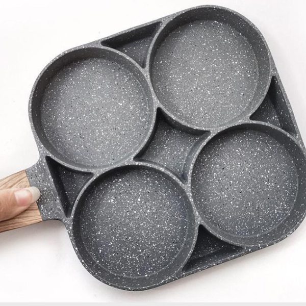 مقلاة مانعة للالتصاق ب4 فتحات ومقبض من الخشب - Nonstick Frying Pans 4 Hole Pan - الصورة 4